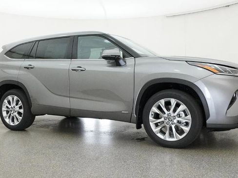 New 2026 Toyota Highlander Limited AWD/4WD image 31