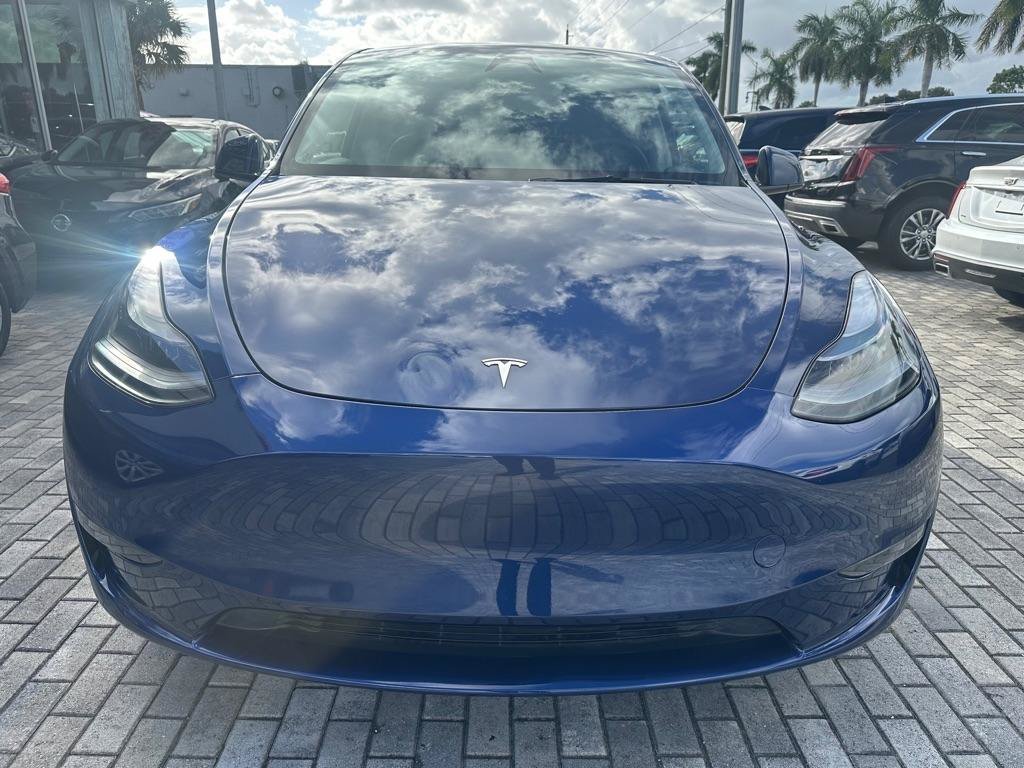 Used 2024 Tesla Model Y 2WD image 2