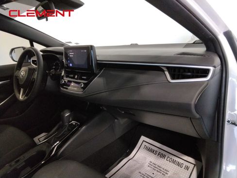 Used 2024 Toyota Corolla SE image 39