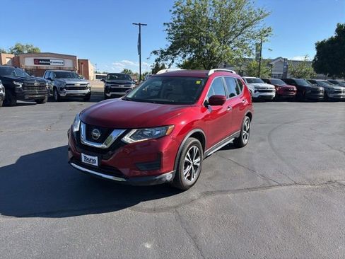 Used 2020 Nissan Rogue SV w/ Premium Package AWD/4WD image 2