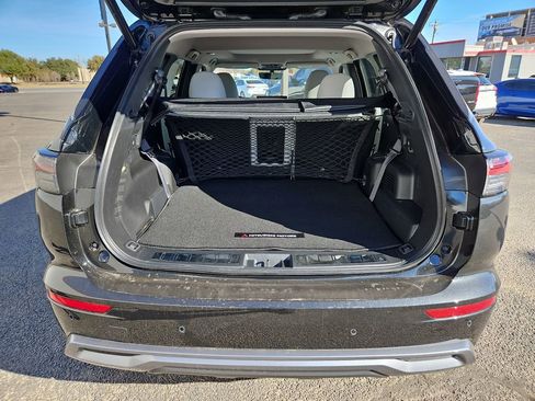 New 2026 Mitsubishi Outlander SE image 19