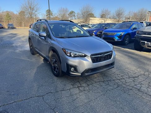 Used 2018 Subaru Crosstrek 2.0i Premium w/ Eyesight System image 1