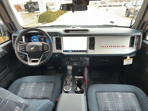 New 2025 Ford Bronco Heritage Edition image 11