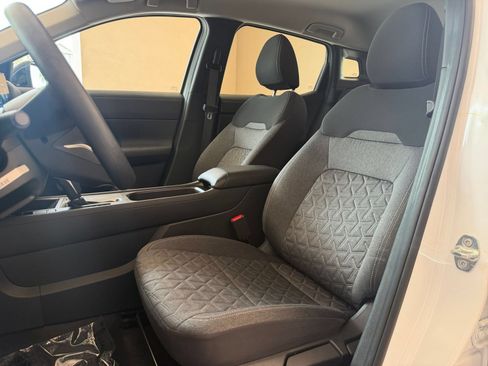 Used 2026 Nissan Kicks SV w/ Cold Weather Package FWD image 22