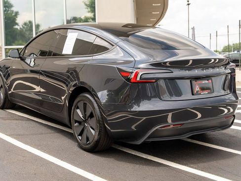 Used 2025 Tesla Model 3 RWD image 17