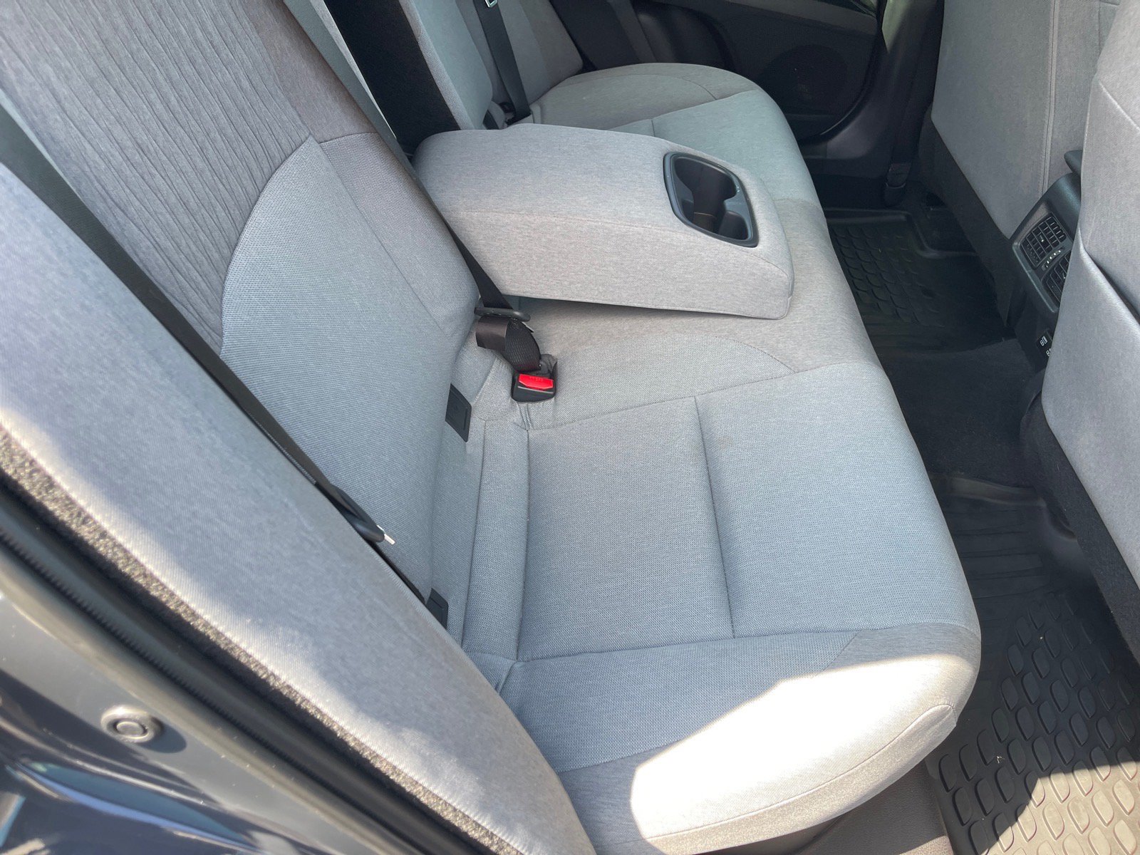 Used 2025 Toyota Camry LE FWD image 18