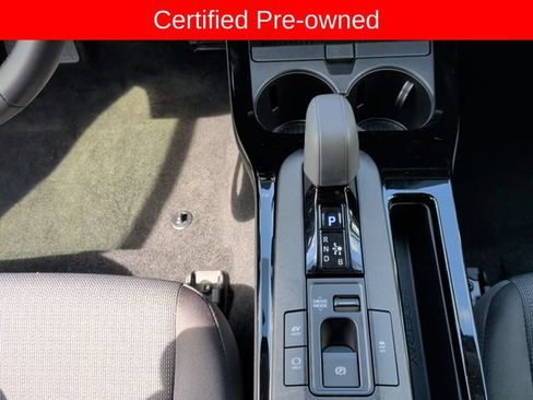 Used 2025 Toyota Prius LE FWD image 19