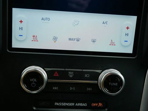 Certified 2024 Ford Edge SEL w/ Convenience Package image 25