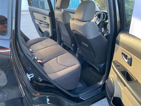 Used 2013 Kia Soul ! image 16