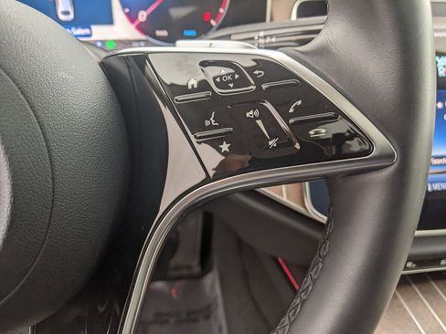 Certified 2025 Mercedes-Benz E 350 4MATIC Sedan image 17