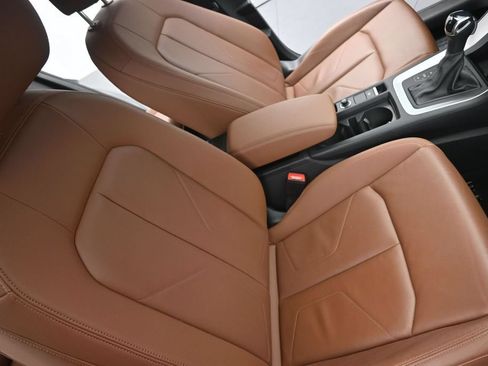 Used 2025 Audi Q3 2.0T Premium AWD/4WD image 11