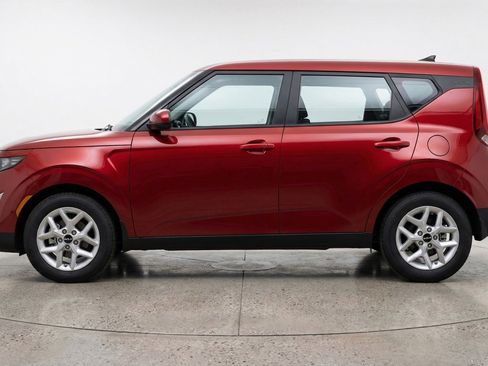 Used 2025 Kia Soul LX w/ LX Technology Package image 5