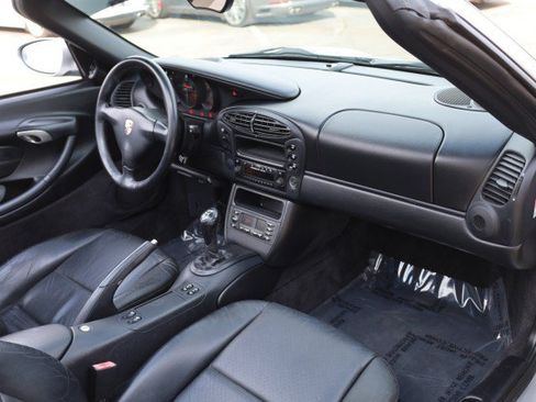Used 2002 Porsche Boxster RWD image 34