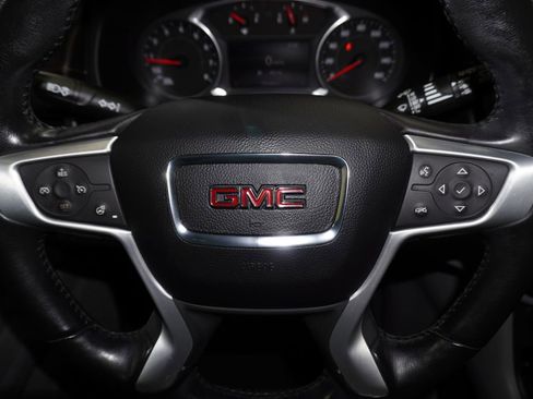 Used 2019 GMC Terrain SLT w/ Preferred Package image 17