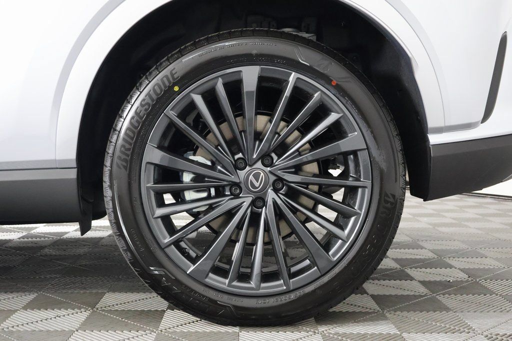 New 2026 Lexus RX 450h AWD w/ Convenience Package image 10