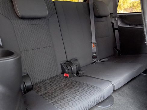 Used 2015 GMC Yukon SLE w/ Convenience Package RWD image 13