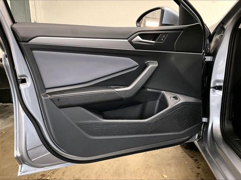 New 2026 Volkswagen Jetta SE image 22