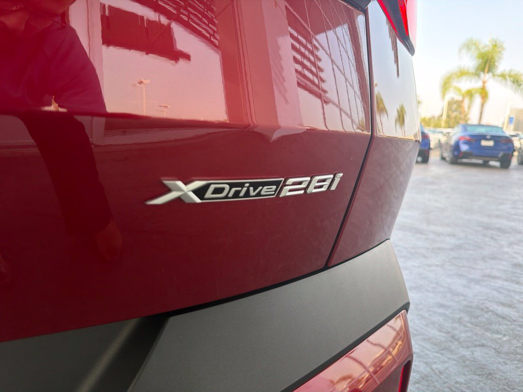 Used 2026 BMW X2 xDrive28i AWD/4WD image 6