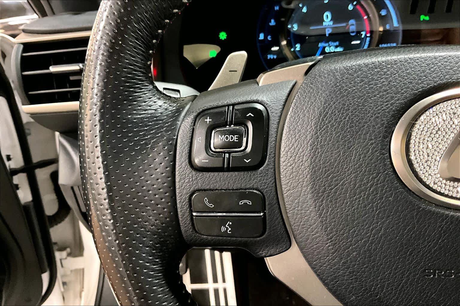 Used 2016 Lexus RC 200t RWD image 23