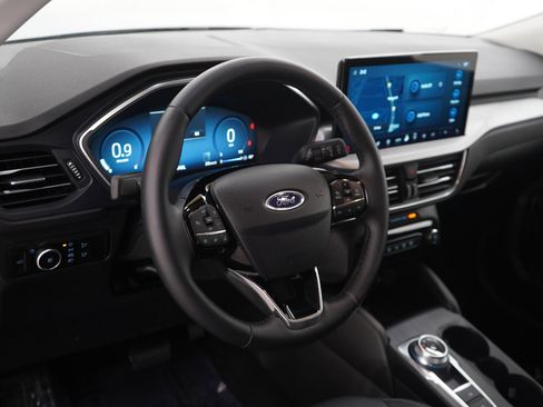 Used 2025 Ford Escape Platinum image 20