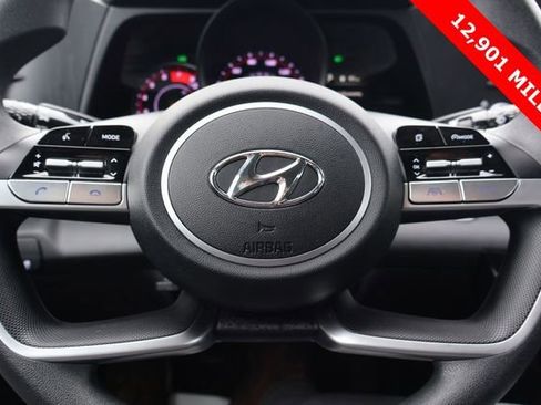 Used 2023 Hyundai Elantra SEL w/ Preferred Accessory Package image 19