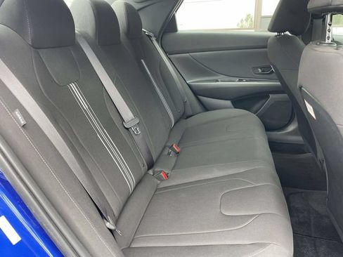 Certified 2025 Hyundai Elantra Sport FWD image 11