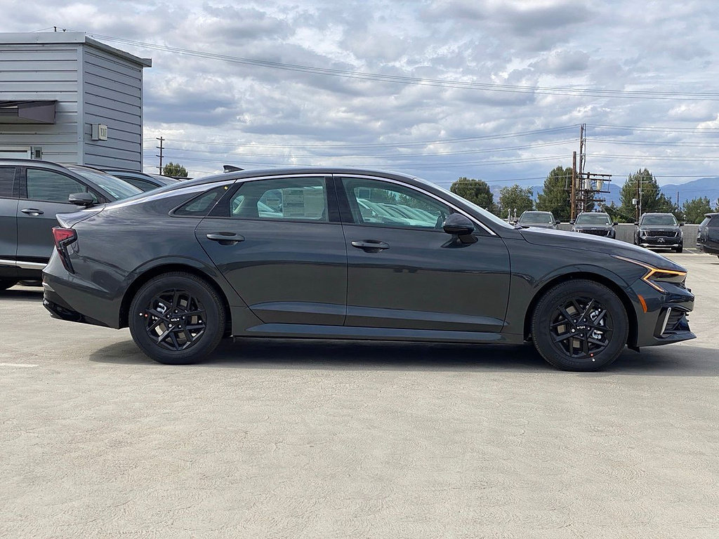 New 2026 Kia K5 LXS FWD image 2
