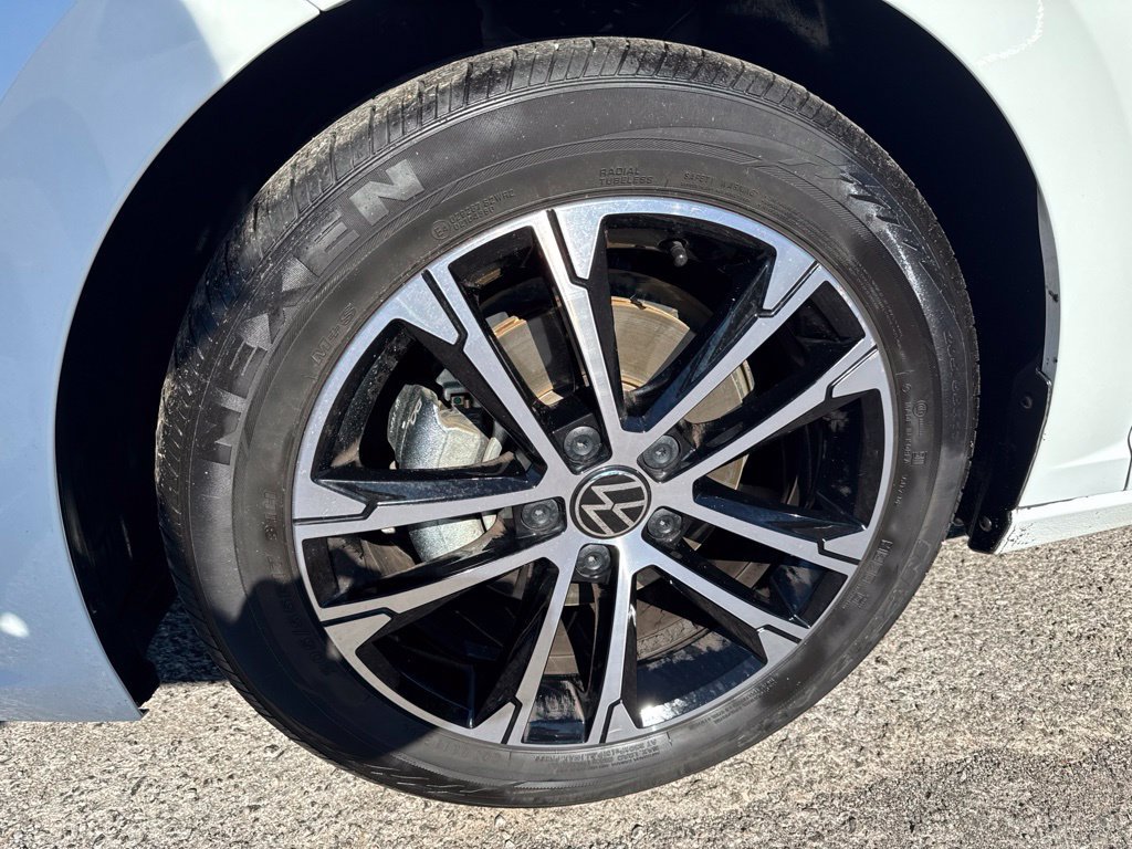 Certified 2024 Volkswagen Jetta Sport FWD image 12