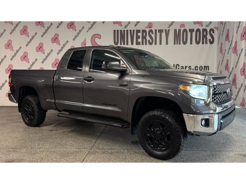 Used 2018 Toyota Tundra SR5 w/ SR5 Upgrade Package RWD image 3