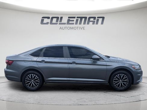Used 2020 Volkswagen Jetta SE FWD image 4