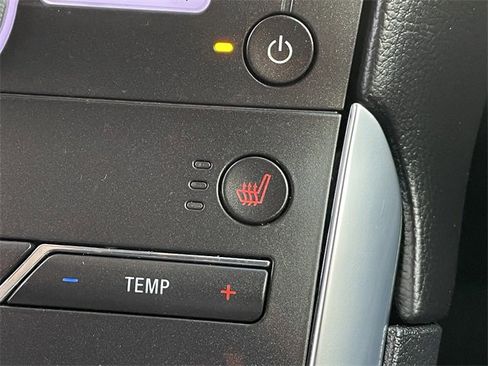 Used 2020 Ford Edge Titanium image 25