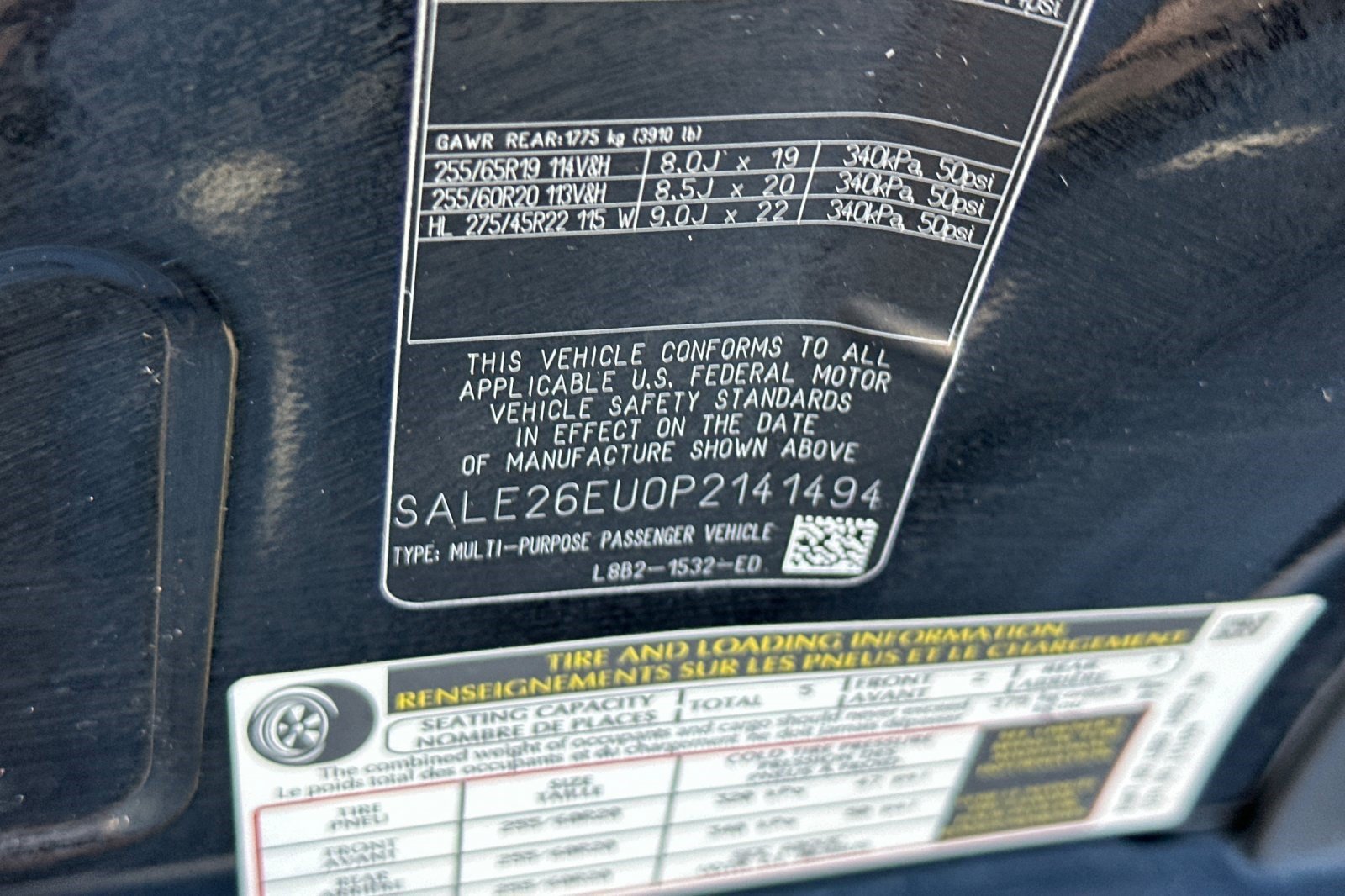 Used 2023 Land Rover Defender 90 X-Dynamic SE AWD/4WD image 27