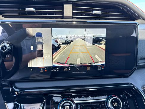 New 2025 GMC Sierra 2500 AT4 w/ AT4 Premium Plus Package image 32