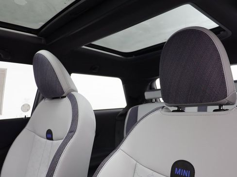 New 2026 MINI Cooper 2-Door Hardtop image 13