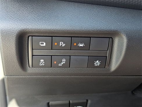 Certified 2024 Nissan Kicks S image 31