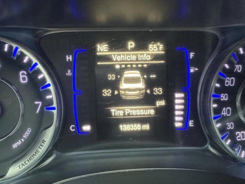 Used 2016 Chrysler 200 Limited image 19