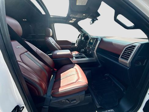 Used 2019 Ford F150 Platinum w/ Technology Package AWD/4WD image 31
