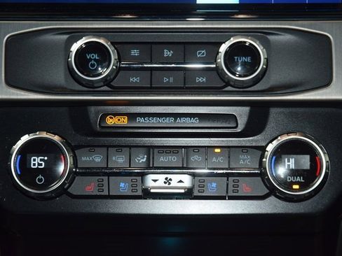 Used 2022 Ford F450 Platinum w/ FX4 Off-Road Package image 35