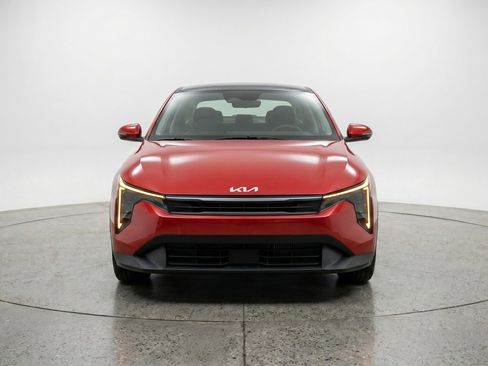 Used 2025 Kia K4 FWD image 2