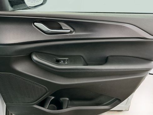 Used 2024 Jeep Grand Cherokee L Altitude image 34