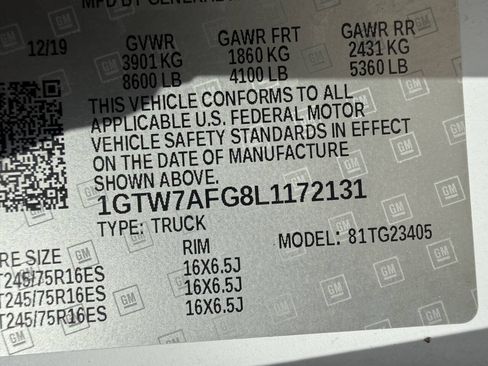 Used 2020 GMC Savana 2500 w/ Driver Convenience Package RWD image 28