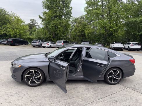 Used 2020 Honda Accord Sport image 17