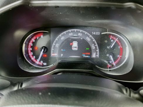 Used 2019 Toyota RAV4 Limited w/ Cold Weather Package FWD image 18