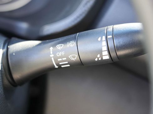 Used 2020 Nissan Sentra S image 24