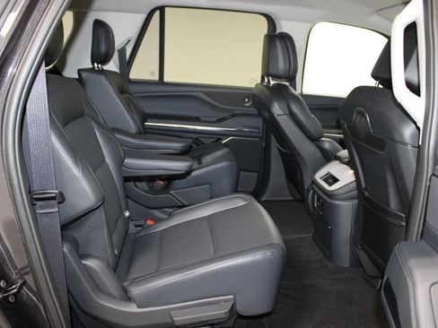 New 2027 Lincoln Navigator L Premier RWD image 33