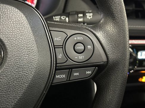 New 2025 Toyota RAV4 XLE image 28