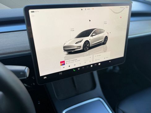 Used 2023 Tesla Model 3 Standard Range image 21