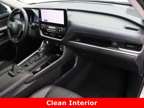 Used 2025 Toyota Grand Highlander FWD image 39
