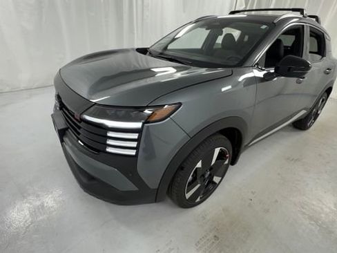 New 2026 Nissan Kicks SR w/ Cold Weather Package AWD/4WD image 7