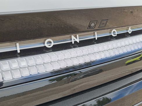 Used 2024 Hyundai Ioniq 6 Limited RWD image 12